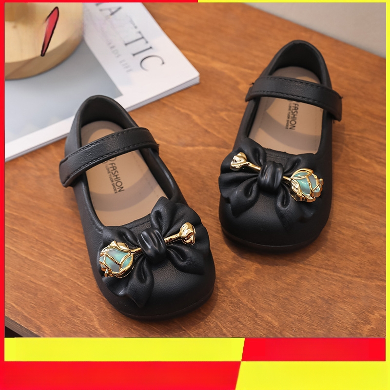 Bērnu pupiņu formas apavi meitenēm 2025. gada pavasara un rudens modeļiem, jauni, neslīdoši, mīksti, apakšā esoši mazuļu princeses apavi, moderni, personalizēti ārzemju stilā