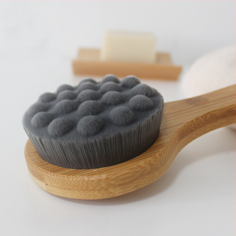 Vannihari kassiküünisega pehmete karvadega pika käepidemega vannihari meestele ja naistele naha hõõrumiseks muda vannirätikuga kehahari seljale