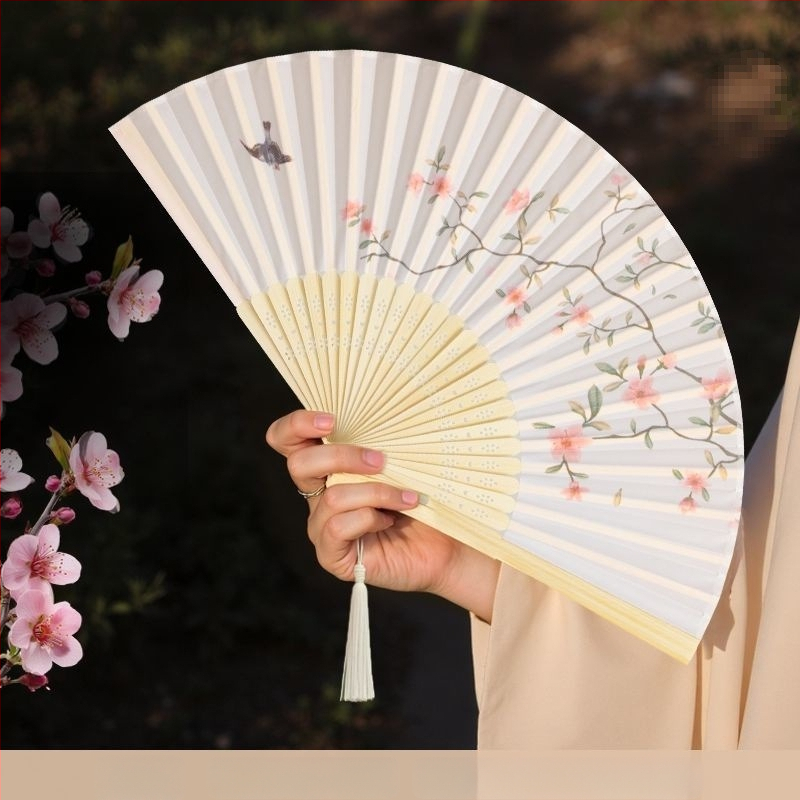 Hiina stiilis kokkupandav suveventilaator, laste kokkupandav tantsuventilaator, iidse stiili Hanfu Cheongsami fotoga kaasaskantav bambusventilaator