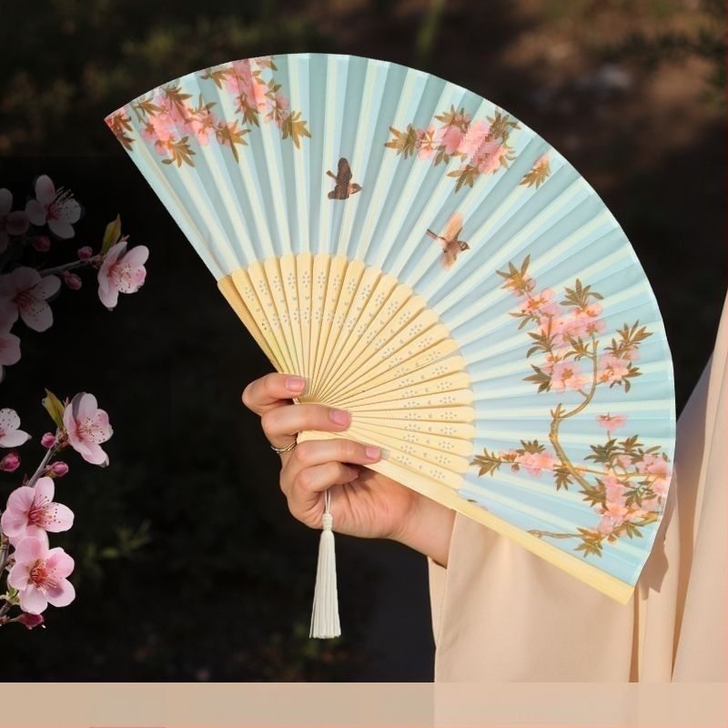 Hiina stiilis kokkupandav suveventilaator, laste kokkupandav tantsuventilaator, iidse stiili Hanfu Cheongsami fotoga kaasaskantav bambusventilaator