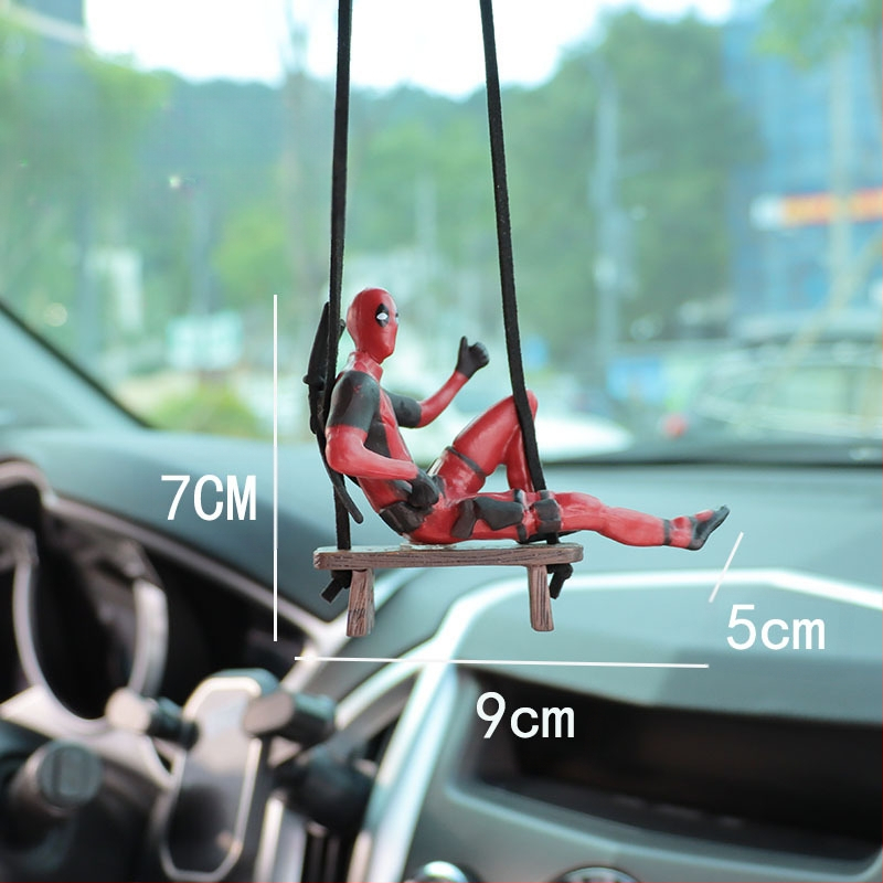 Privjesak za retrovizor automobila s crtanim filmom Deadpool, mali, jeftini auto pribor, privjesak za unutrašnjost automobila