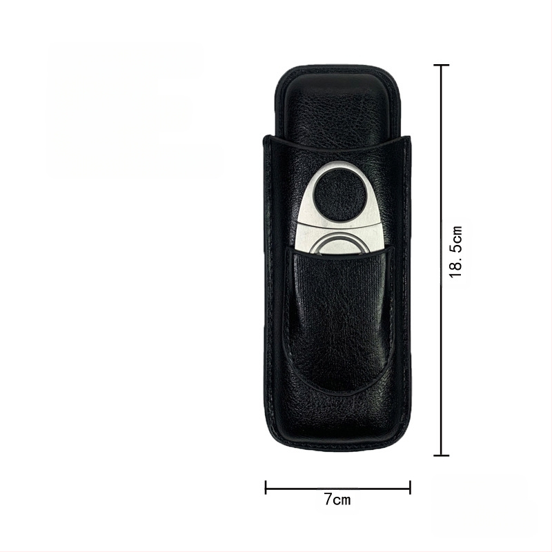 Laos olev sigarikomplekt, kokkupandud sigarikäärid, isikupärastatud sigariniisutaja, sigarinahast ümbris, hoiustuskate