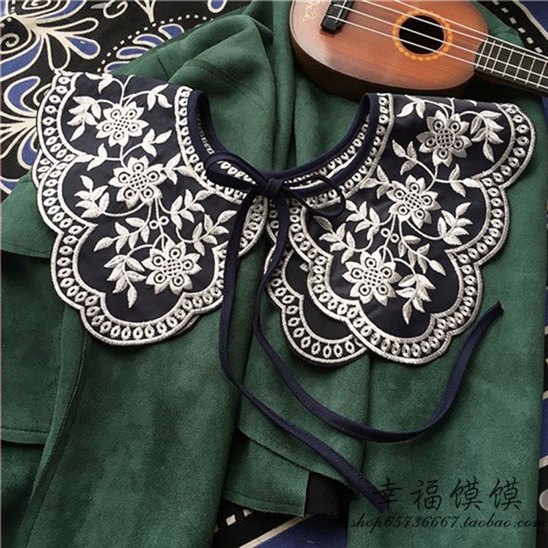 Saldās mežģīnes dekoratīva divslāņu elpojoša mākslīgā apkakle pavasara un vasaras vienkārša atmosfēriska vecuma samazināšanas apģērba sieviešu universāls šalle ārējais spārns