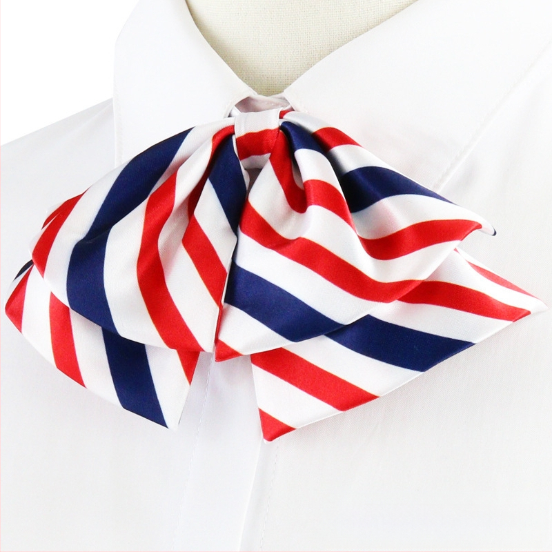 Femeii cu guler profesional, cu flori, stewardesă, studentă, haine de lucru, uniformă, cămașă, cu dantelă, papion gratuit