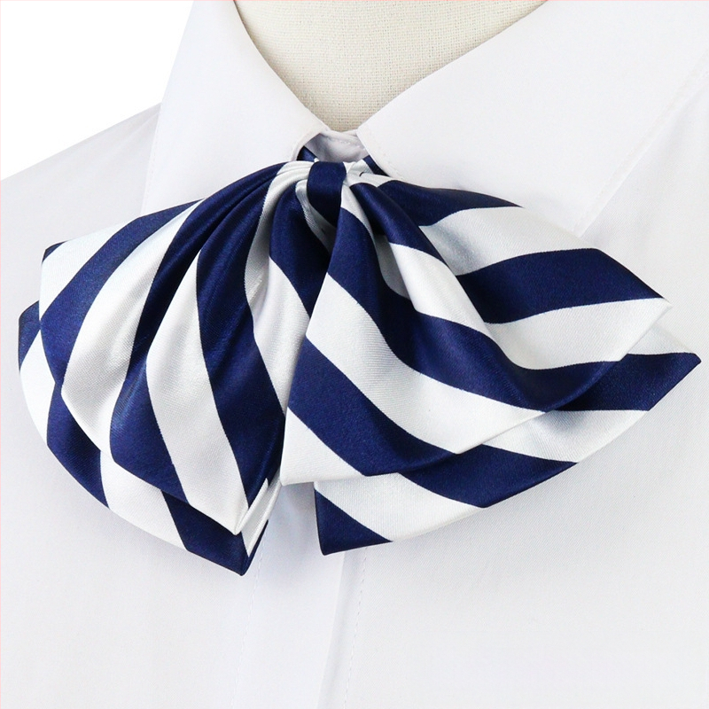 Femeii cu guler profesional, cu flori, stewardesă, studentă, haine de lucru, uniformă, cămașă, cu dantelă, papion gratuit