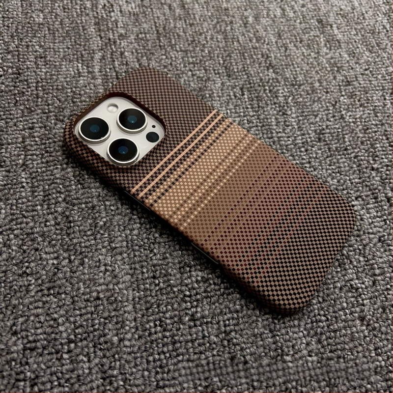 Poolpakk sobib Iphone17Promax mobiiltelefoni ümbrisele, süsinikkiust mustriga magnetiline Apple 16 üliõhuke kukkumisvastane ümbris