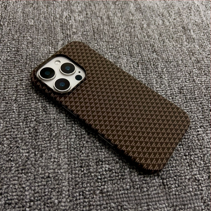 Poolpakk sobib Iphone17Promax mobiiltelefoni ümbrisele, süsinikkiust mustriga magnetiline Apple 16 üliõhuke kukkumisvastane ümbris