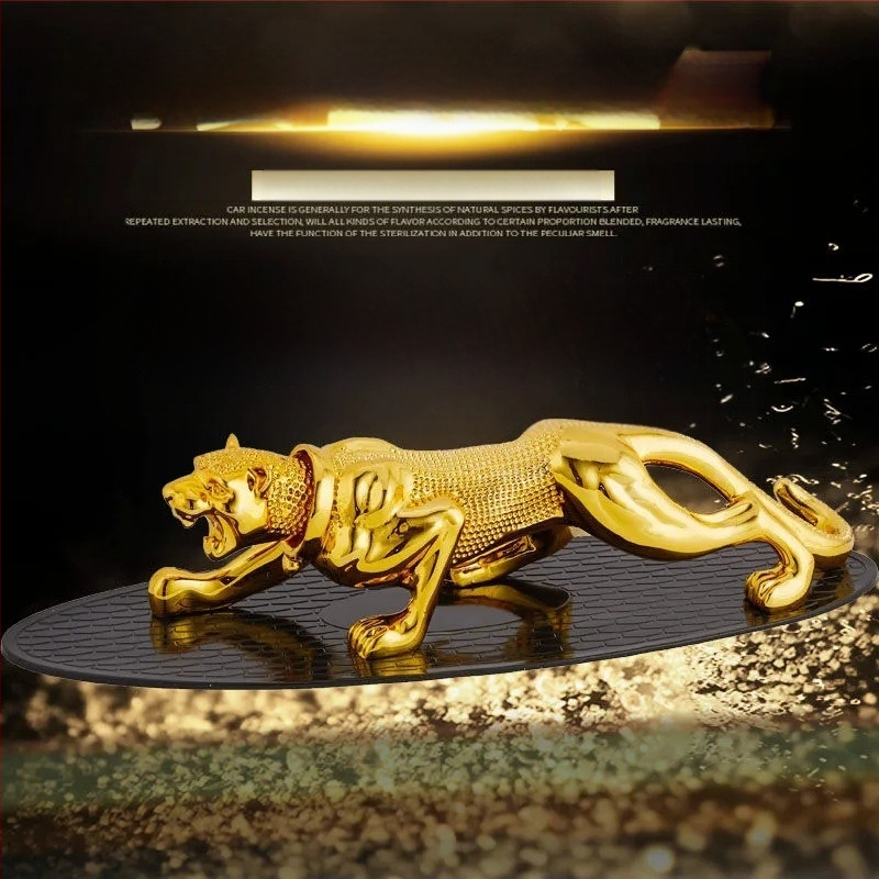 Dominuojantys automobilių papuošalai, leopardo rašto kūrybingi centrinės konsolės automobiliai, vyriški kvepalai, sėdynių papuošalai, automobilių dekoracijos