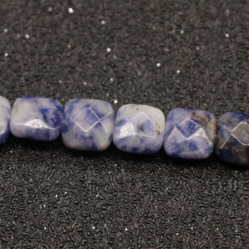 Kristall-agaat poolvääriskivist 8 mm ruudukujulised tahulised lahtised helmed isetehtud käevõru kaelakee ehete aksessuaarid materjalide hulgimüük