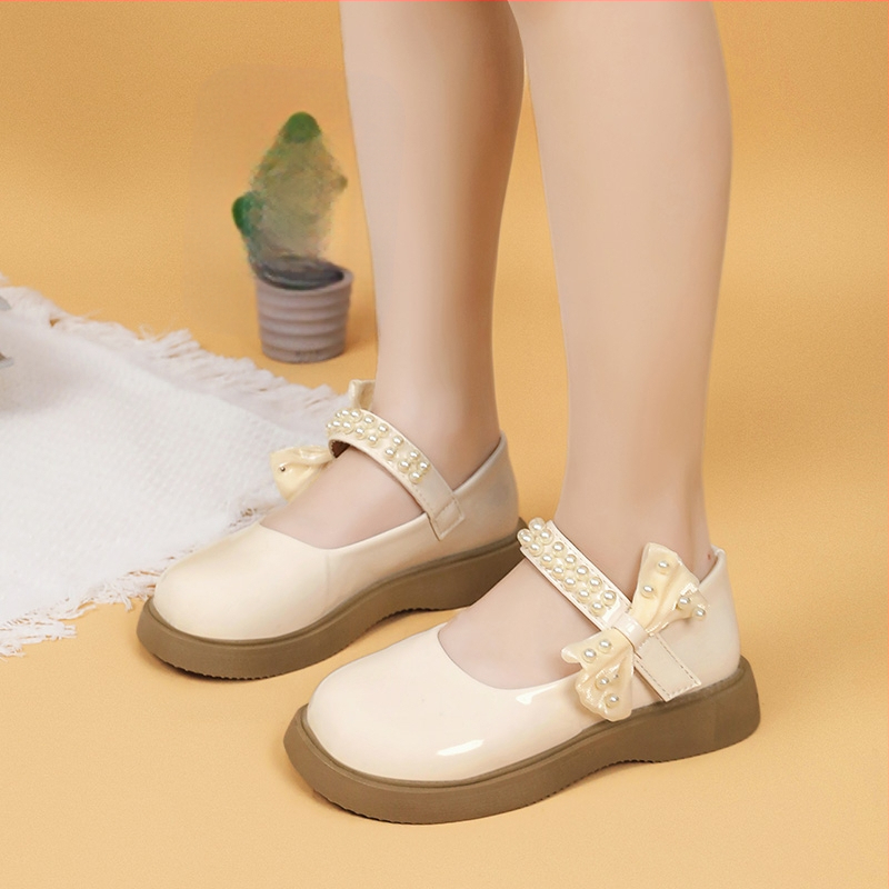 Tüdrukute väikesed nahast kingad 2025 kevad ja suvi uued laste mustad läikivad baleriinid tüdrukute printsessikingad Briti stiilis sportlikud kingad