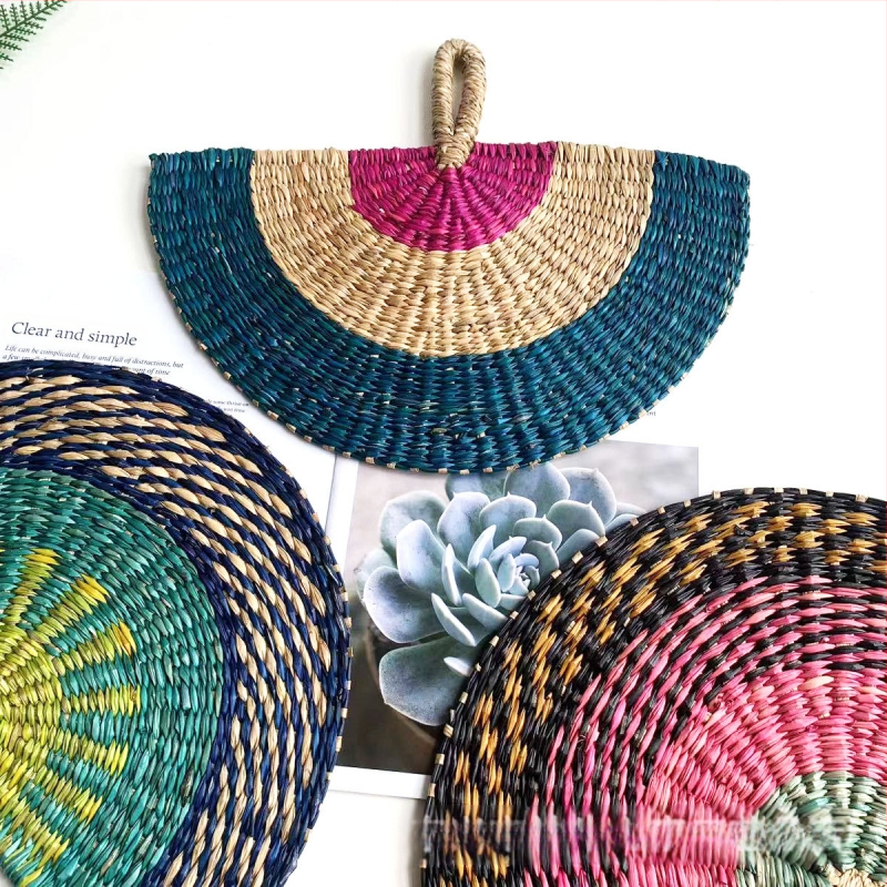 Vietnamist imporditud käsitsi kootud lehvik merevetikatest kootud lehvik igapäevane stiilis Aafrika elementidega seinakaunistus suvel