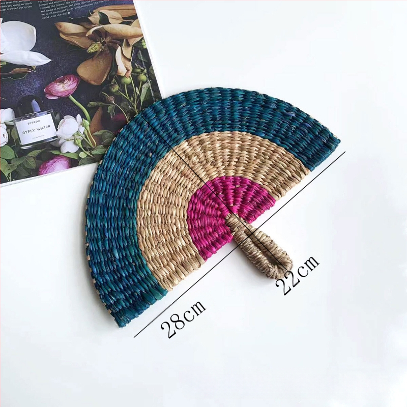 Vietnamist imporditud käsitsi kootud lehvik merevetikatest kootud lehvik igapäevane stiilis Aafrika elementidega seinakaunistus suvel