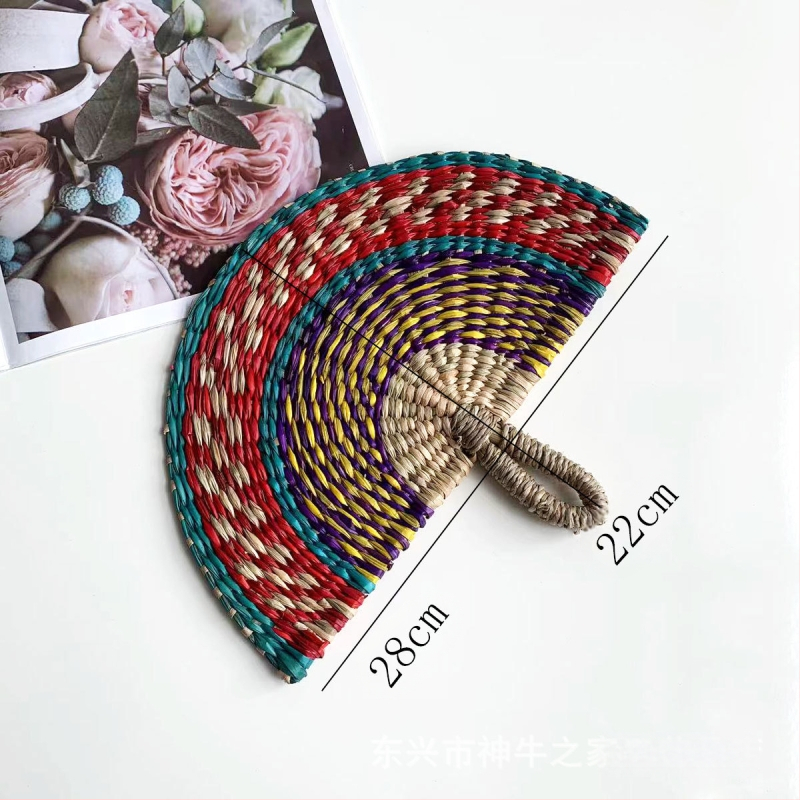 Vietnamist imporditud käsitsi kootud lehvik merevetikatest kootud lehvik igapäevane stiilis Aafrika elementidega seinakaunistus suvel