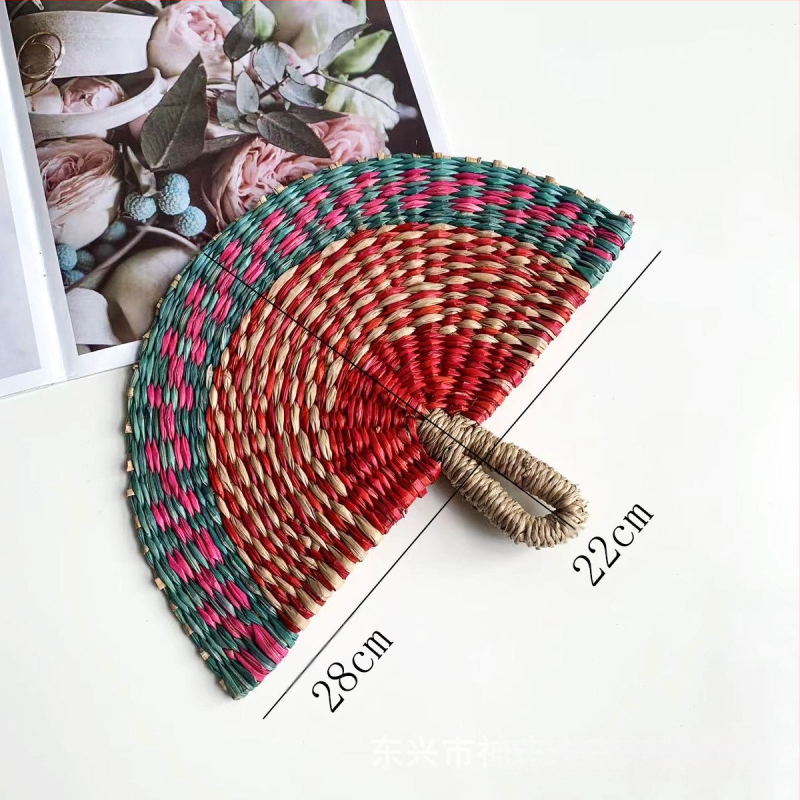 Vietnamist imporditud käsitsi kootud lehvik merevetikatest kootud lehvik igapäevane stiilis Aafrika elementidega seinakaunistus suvel