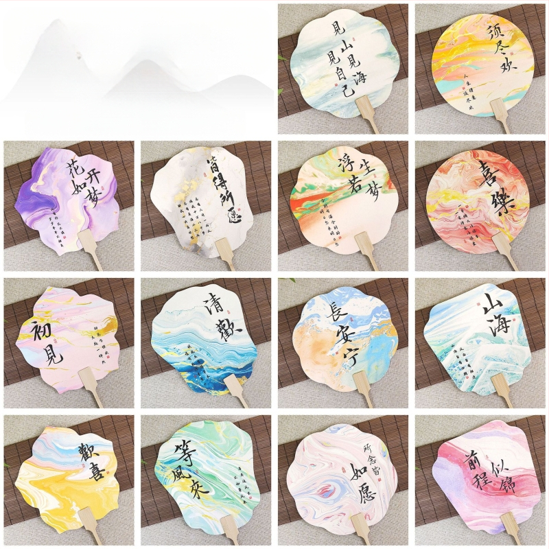 Ветрило с цвят на божур от Луоян, ветрило с форма на цвете в древен стил, културно и творческо място за фотографиране на живописни места в национален стил, персонализиране на ветрило за танцови занаяти