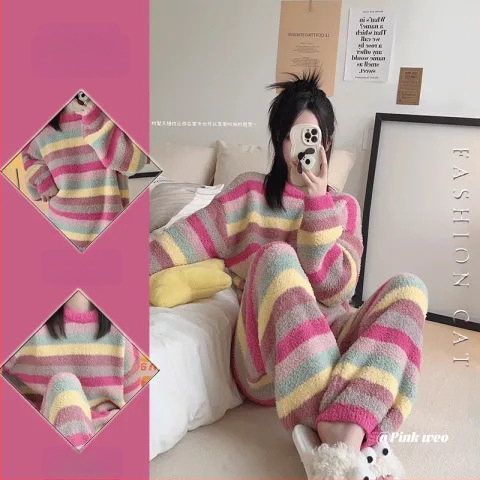 Naiste sügis- ja talvepaksendatud soe kootud ülikond, kus on koduriided, värvilised kommid triibuliste lilledega pehmete pidžaamadega