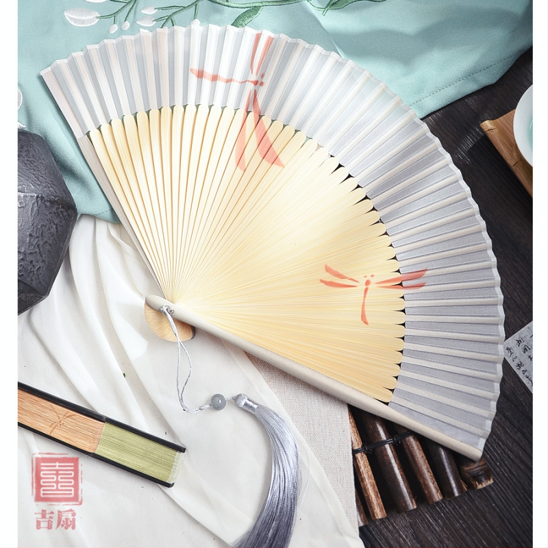 Hele Zhu ühevärviline gradientventilaator Uus hiina hommikukleidi fotograafia rekvisiidid Klassikaline kokkupandav ventilaator Interneti kuulsuste pulmapruut hiina stiilis