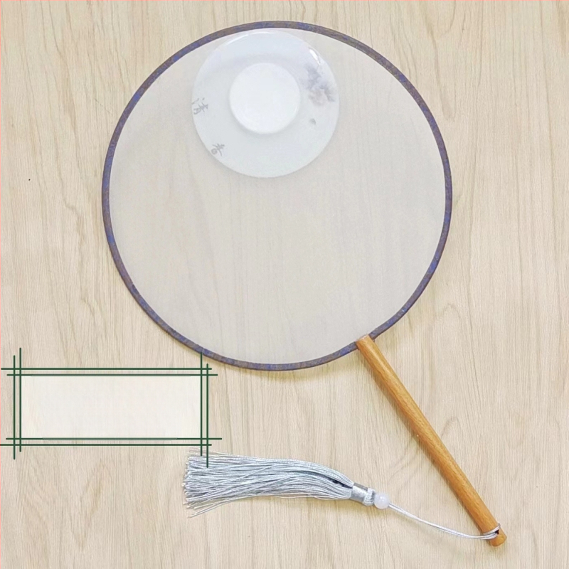 Traditsiooniline ümmargune lehvik tikandiaplikatsiooniga, käeshoitav lillelehvik, lehvikuribid, poolläbipaistev siiditaoline lehvikupind, ärikingitus