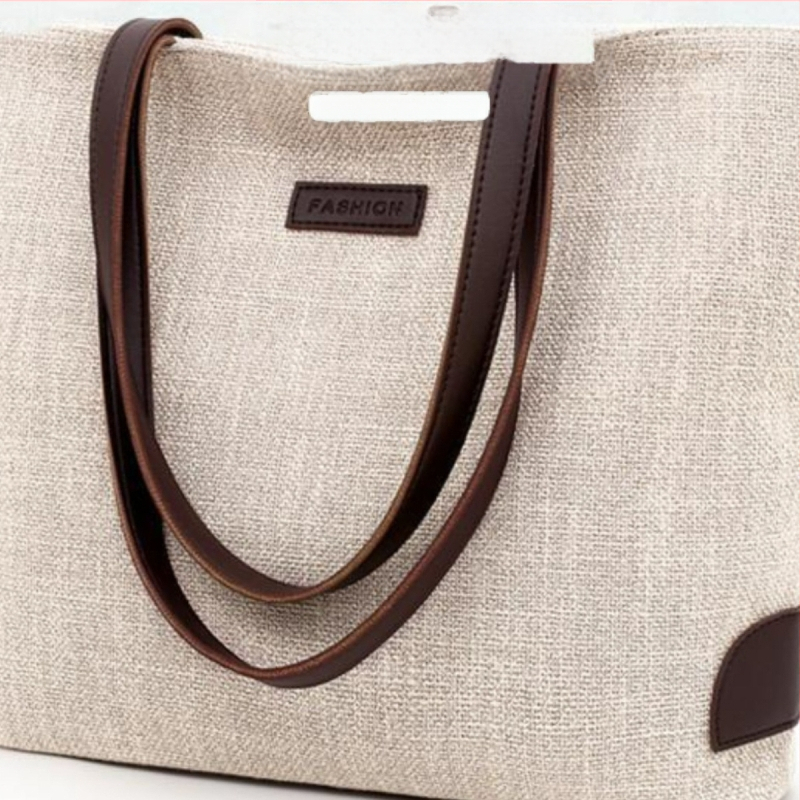 Kanvos audinio pečių rankinė su kaspinu ir kiškiuko mergaitės motyvu, su dugnu ir be šoninių sienelių, su logotipo spauda