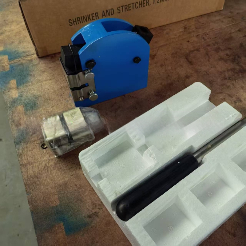 Ръчна метална преса за оформяне на ръбове SS-18 (Edge press) – модел SS-18; тип: преса; тегло: 5.5 кг; моторна мощност: 0 кВт