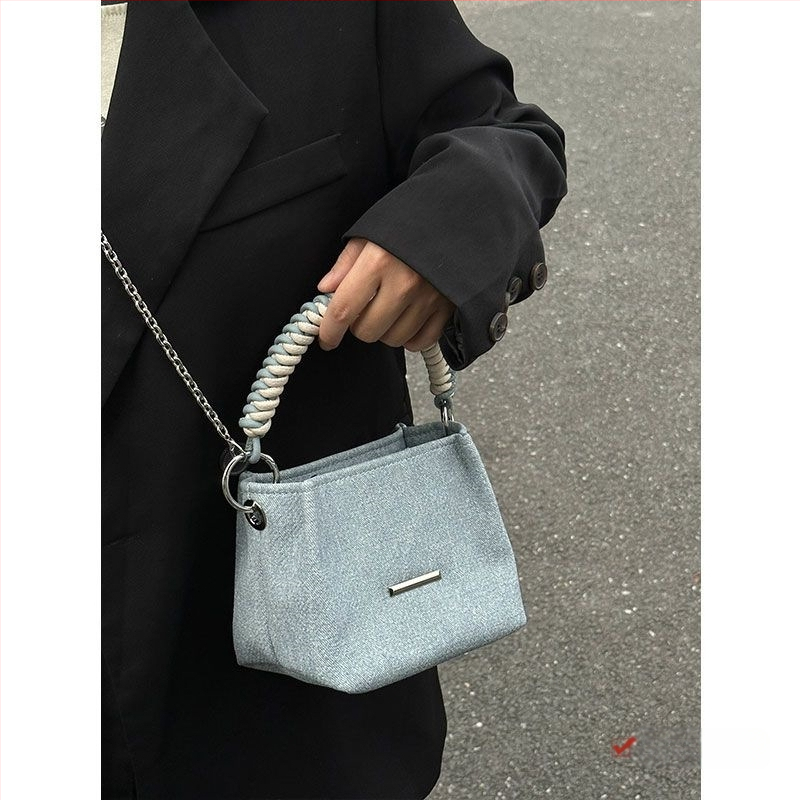 Moteriška PU odos dėžutės formos rankinė su grandine – elegantiška, kasdienė rankinė