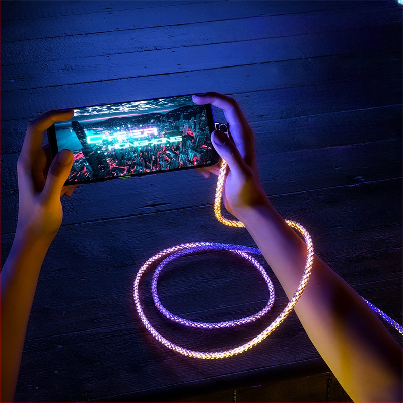 3v1 kábel rýchleho nabíjania (Lightning/Micro USB/Type-C), telo zinku zliatiny, otočný konektor s pravým uhlom, LED s gradientom, až 120W