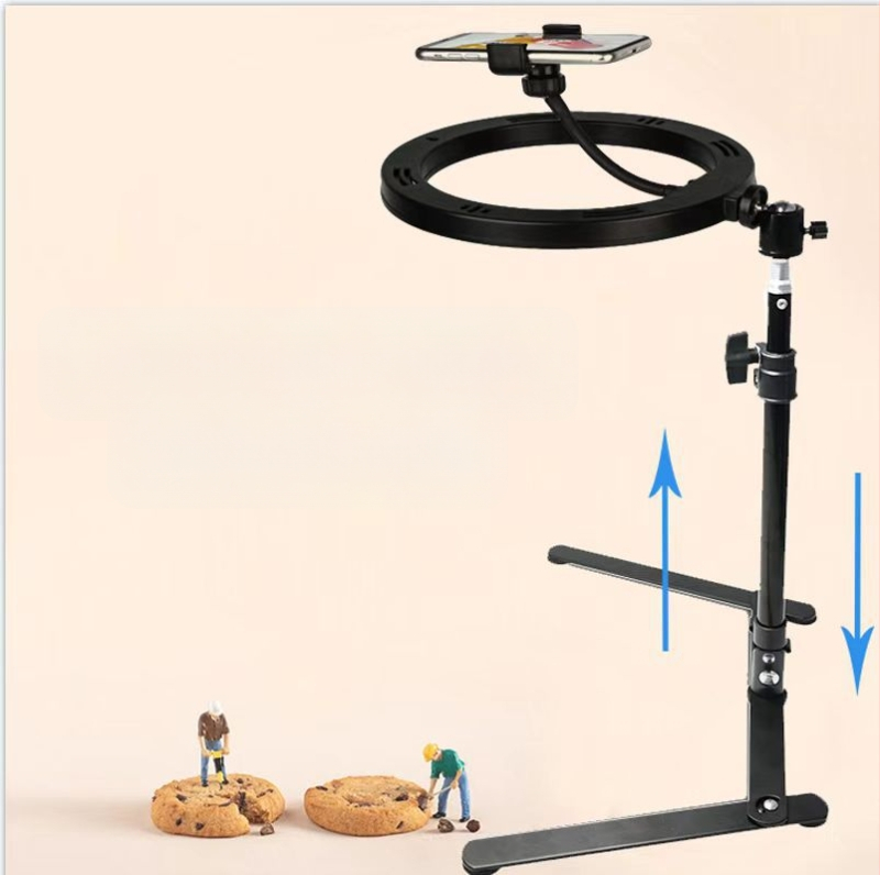 Άνω τραπεζικό στήριγμα για κινητό με φωτισμό για ζωντανή μετάδοση — μεταλλική κατασκευή, φόρτωση 2–5 kg, ύψος 44 cm, διάμετρος σωλήνα 22 mm, βάρος 0,5 kg