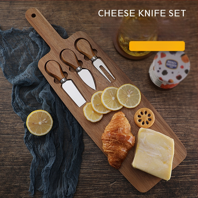 Medinis sūrio padėklų rinkinys su akacijos medienos peiliu ir skraptuku; nereguliarus formos; šiaurinis vėjo stilius; vientisas raštas; spausdintas logotipas; pritaikymas