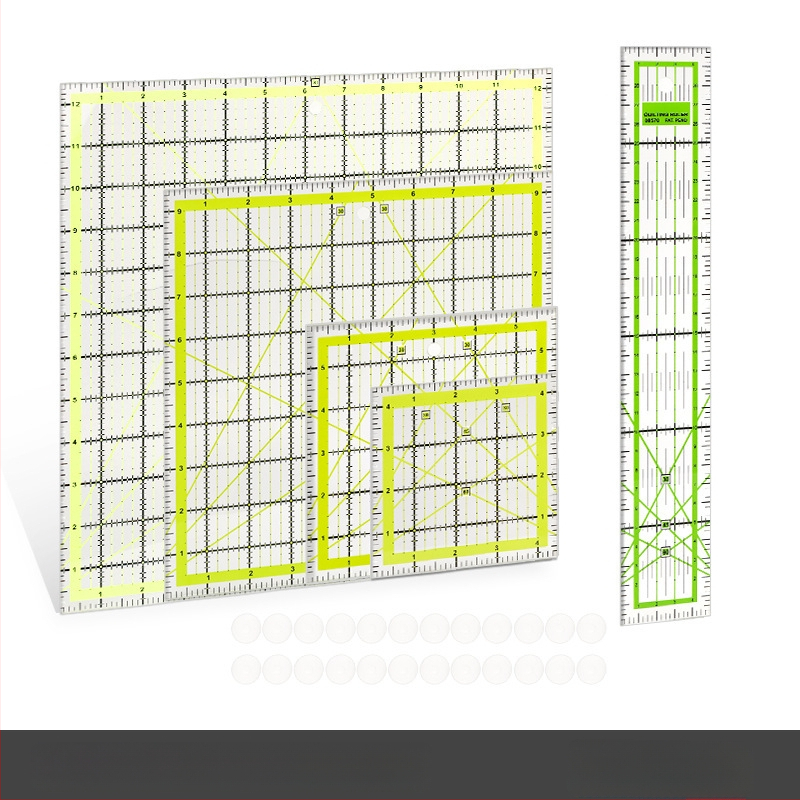 Ъглова линейка за пачпърк шиене, пластмасова, с инчова скала и двуцветни мрежести линии за квилтинг
