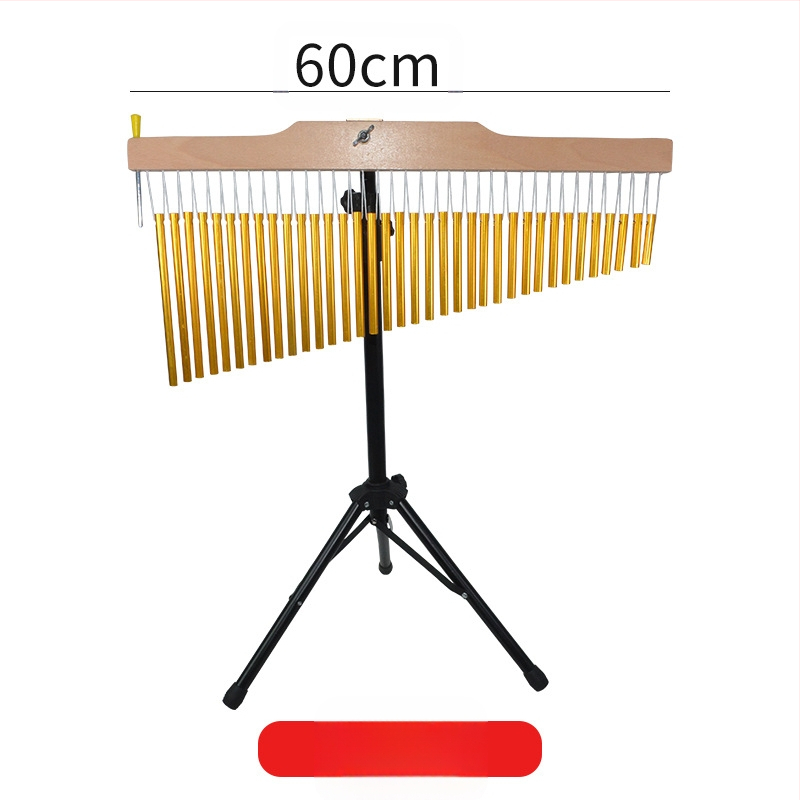 Mediniai vėjo varpeliai rinkinys su 25 tonų ir 36 tonų varpeliais, medinis garso medis su laikikliu ir 20 varpų eilei; vaikams nuo 7 iki 14 metų.