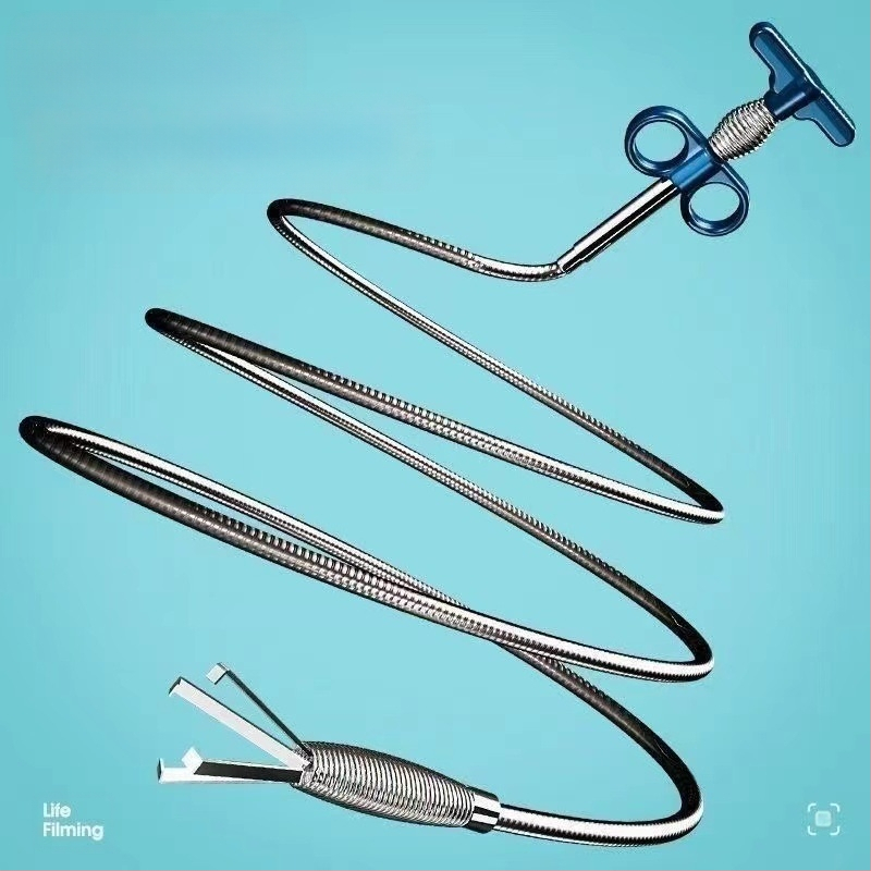 Keturių dantų WC atkimšėjas – buitinis kanalizacijos įrankis, PP + nerūdijantis plienas, išleistas 2022 m. ruduo