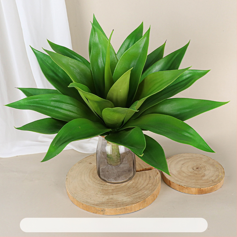 Dirbtinis agavų augalas – dekoratyvinis elementas lauko zonoms ir namų dekorui; Prekės ženklas Holy Beauty; Tipas: Simulation Agave; Panaudojimas: lauke, fotografijos rekvizitai, namų dekoras