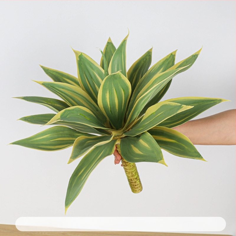 Dirbtinis agavų augalas – dekoratyvinis elementas lauko zonoms ir namų dekorui; Prekės ženklas Holy Beauty; Tipas: Simulation Agave; Panaudojimas: lauke, fotografijos rekvizitai, namų dekoras