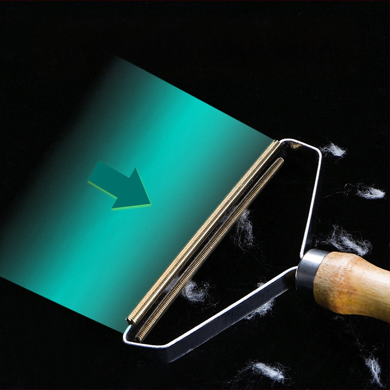 Ръчен премахвач на власинки за палта със дървена дръжка — двойно-страничен премахвач за дрехи, метална глава