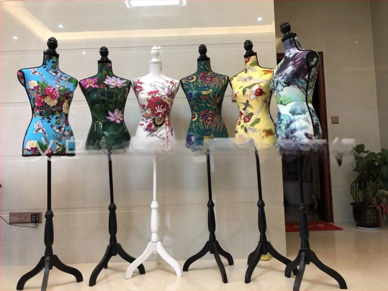 Пълноразмерен манекен за облекло, полиестерна прежда, подходящ за дамски дрехи, сватбени рокли, формално облекло и домашна декорация