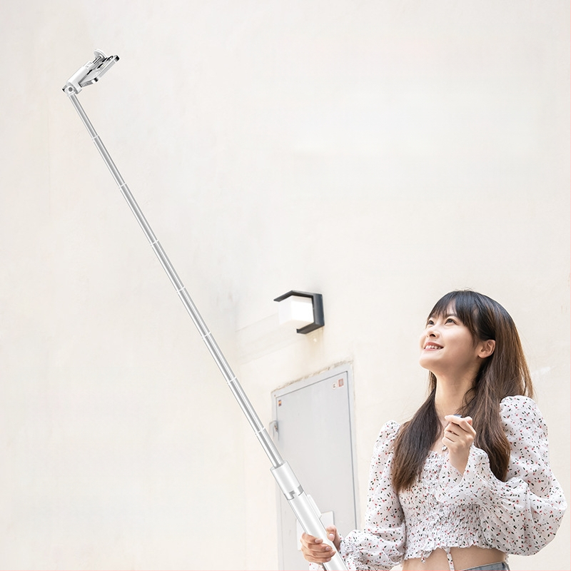 Bluetooth selfie lazda su automatiškai išsiskleidiančiu, aliumininis ištraukiamas laikiklis telefonui, grindinis stovas tiesioginei transliacijai