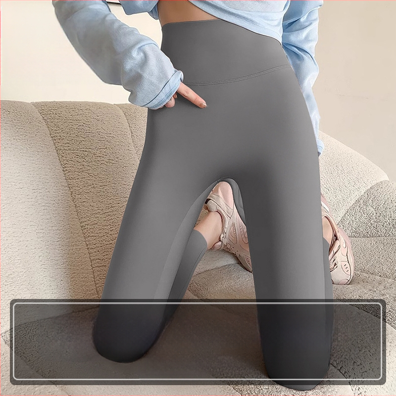 Be siūlių moterų legging su aukštu juosmeniu, klubų pakėlimas, visiems sezonams; sudėtis 82,5% poliesteris, 17,5% elastanas; tinkama bėgimui, fitnesui ir jogai.