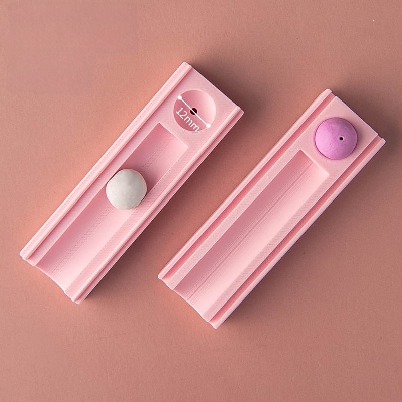 Minkštos molio kamuoliuko formavimo įrankis – pagalbinis įrankis molio formavimui su skylėmis auskarams ir karoliukams (Prekės ženklas: Easy pottery; Kategorija: Kepimo įrankiai; Stilius: Geometrija)