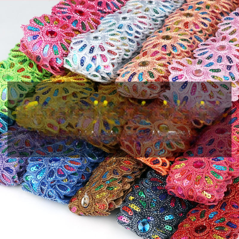 Дантелена лента с триъгълни пайети за облекло и аксесоари, ръчно бродирана, с мъниста върху тъкана лента