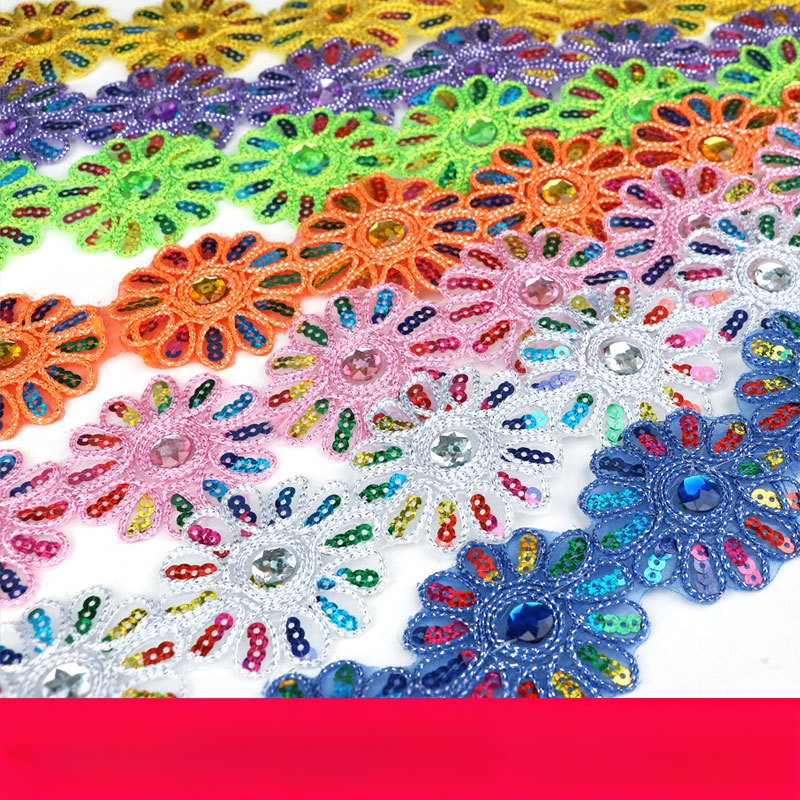 Дантелена лента с триъгълни пайети за облекло и аксесоари, ръчно бродирана, с мъниста върху тъкана лента