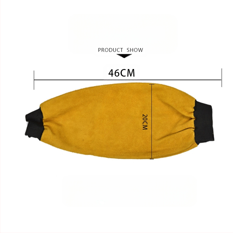 Karvių odos apsauginės rankovės su šilumine izolacija, atsparios nudėvėjimui ir ugniai; įdėklas iš karvių odos; sveria apie 0,4 kg; tinka elektriniam suvirinimui ir lydymui