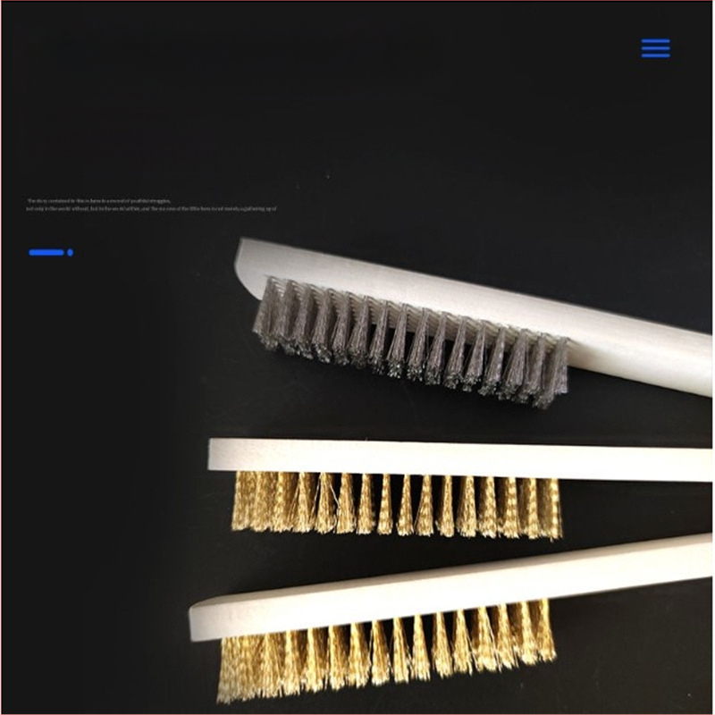 Drātu suka ar koka rokturi metāla virsmu tīrīšanai un rūsas noņemšanai (Pielāgota apstrāde)