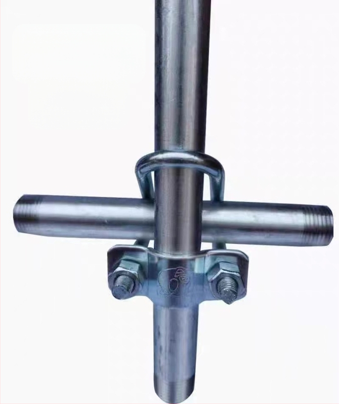 Галванизирана двоен U-образна скоба за тръби, от Q235 въглеродна стомана; стандарт GB/T 700; марка Steel is good; производителност 4.8