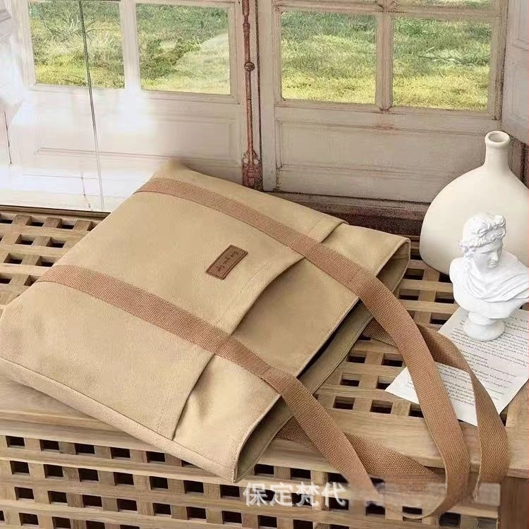 Чанта Tote от платно в стил Urban Simplicity, вертикална квадратна форма, цип, вътрешен джоб за мобилен телефон, подплата от полиестер-памук, външен джоб