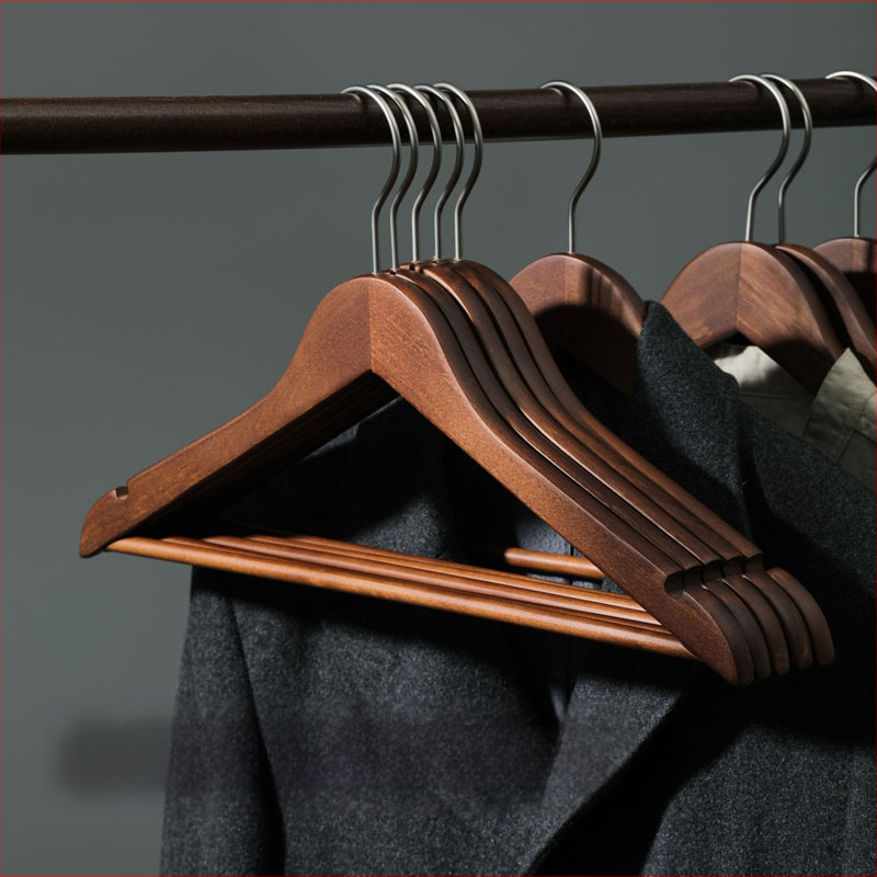 Fából készült ruhafogas állvány, stabil Type X, modell zp0056