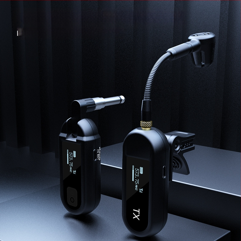 Ασύρματο μικρόφωνο κλιπ για σαξόφωνο και μουσικά όργανα – Μοντέλο M-03, Bluetooth 5.0, μπαταρία 1000–1200 mAh, διάρκεια 8–12 ωρών, καρδιοειδής λήψη