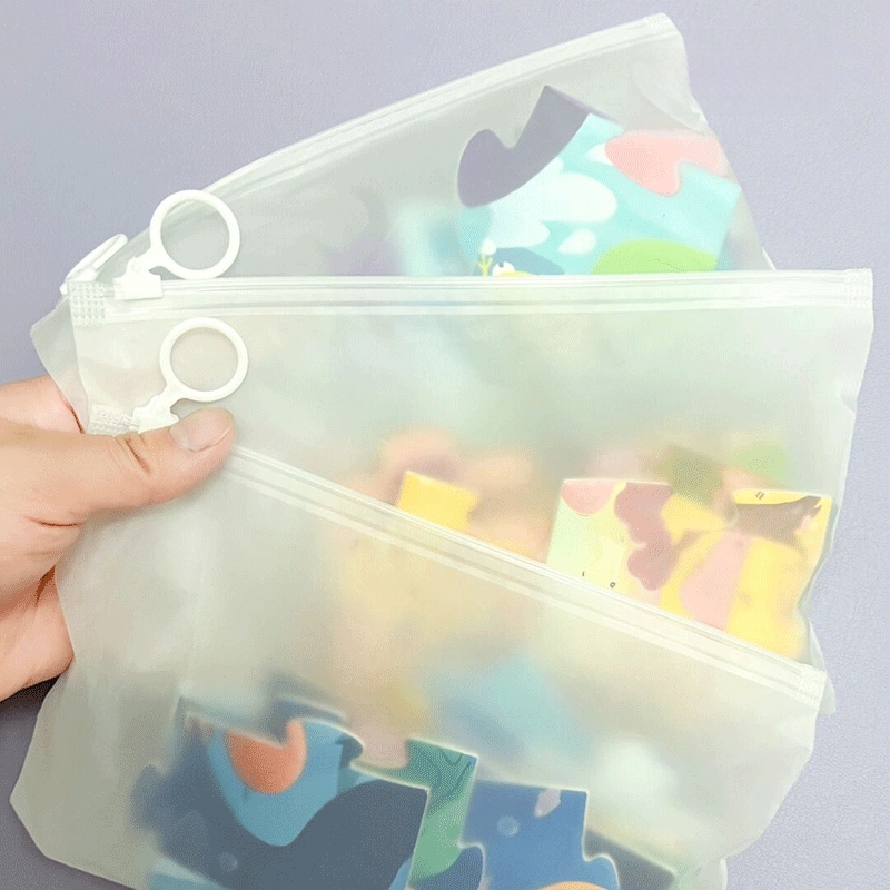 Adatkábeltároló táska adatkábelekhez, töltőkhöz és fülhallgatókhoz — modern minimál stílus; Anyag: Egyéb; Nem importált