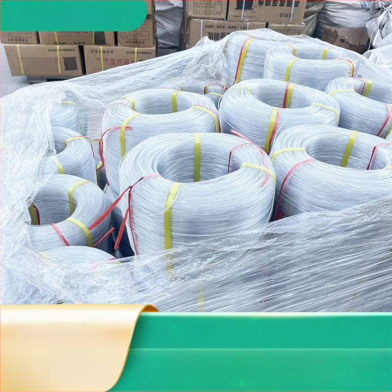 Aukštos tvirtumo PET poliesterio sodo virvė šiltnamiams: užuolaidų laikiklio virvė, paukščių tinklo virvė, vynmedžių ir passion fruit atraminė linija. Prekės ženklas: Ruihe new materials; tinka sodo rėmams ir auginimo įrangai.