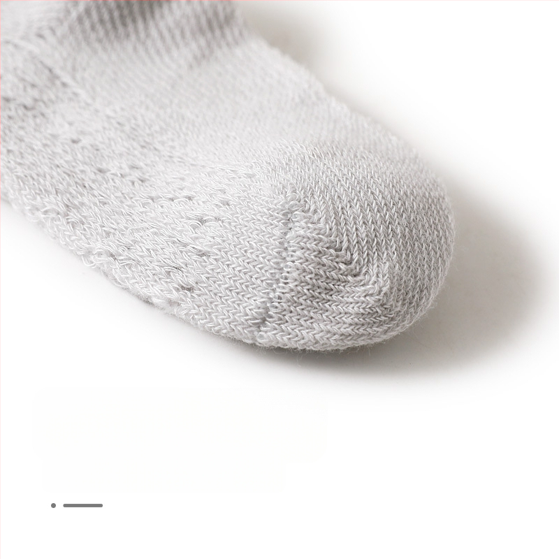 Gyerekeknek pamut harisnyák tavasszal, könnyű, lyukacsos mintázatú harisnyák 1–3 éveseknek