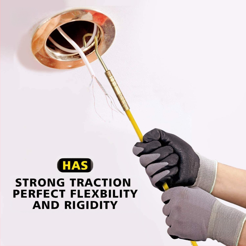 Dispozitiv multisecțiuni pentru ghidarea cablurilor în plafon, cu cârlig de tras cabluri